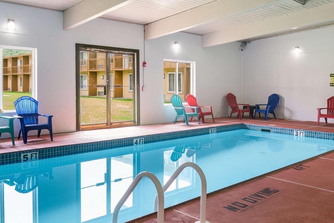 Fairmount Inn & Suites - Stroudsburg, Poconos Delaware Water Gap Eksteriør bilde